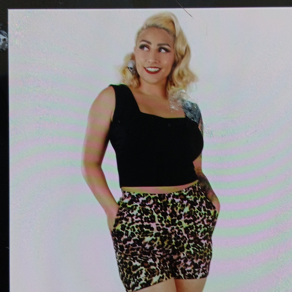 ❤️🖤Hemet Black Pinup Top stetchy comfortable